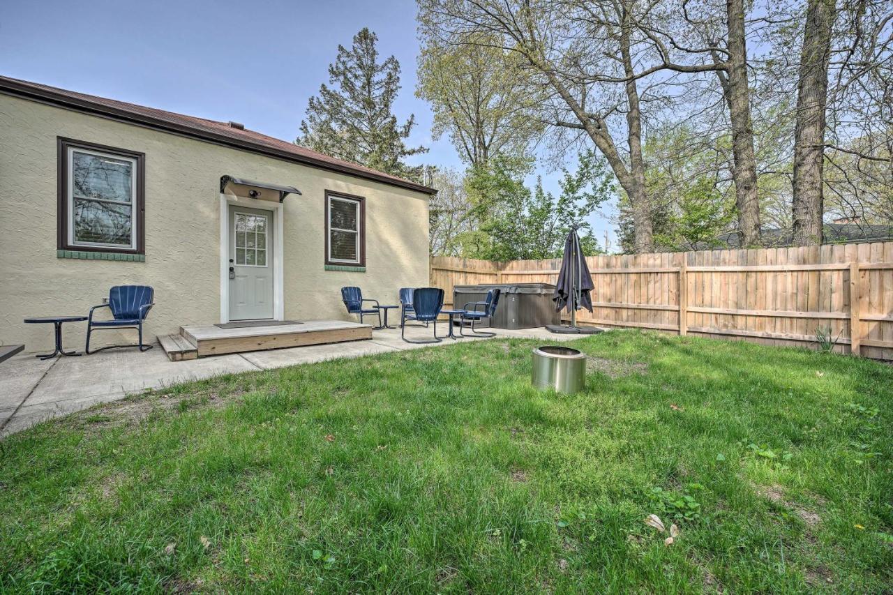 Benton Harbor Gracie Cottage With Hot Tub And Yard! Kültér fotó
